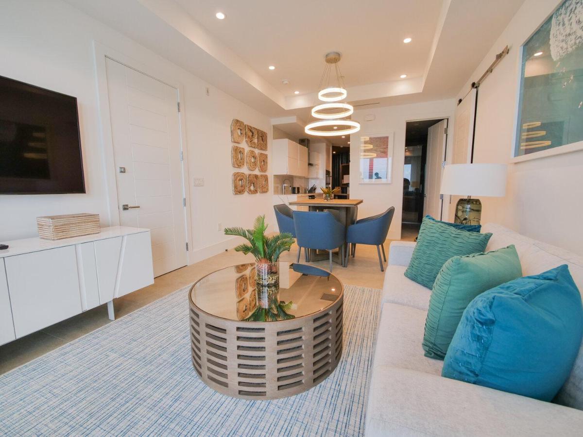 Rum Point Club Residences Driftwood Village Dış mekan fotoğraf